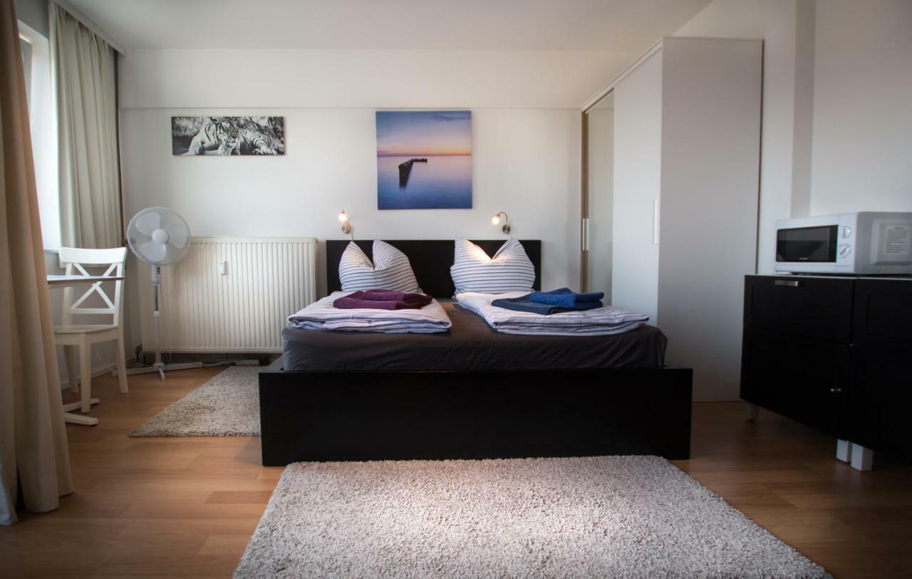 Business & Tourist Apartment Dusseldorf Exterior photo