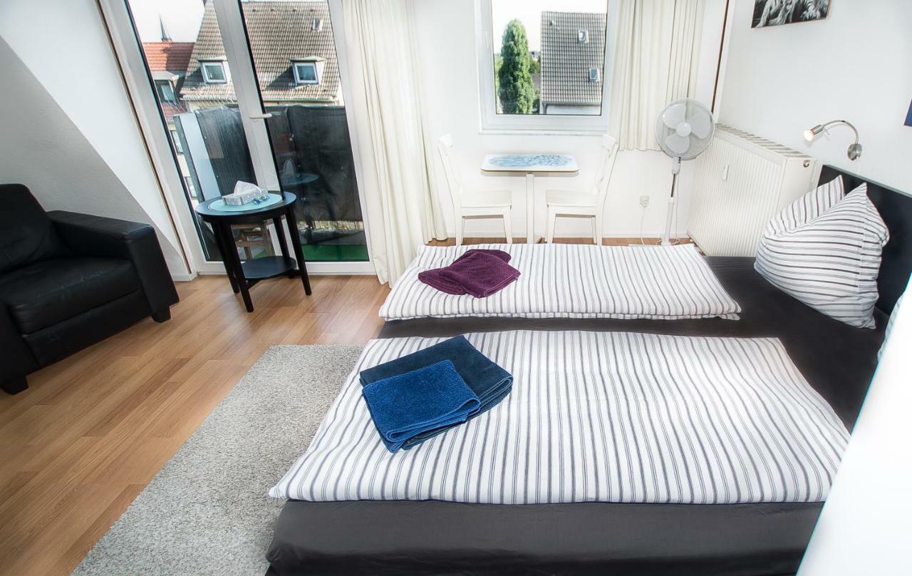 Business & Tourist Apartment Dusseldorf Exterior photo