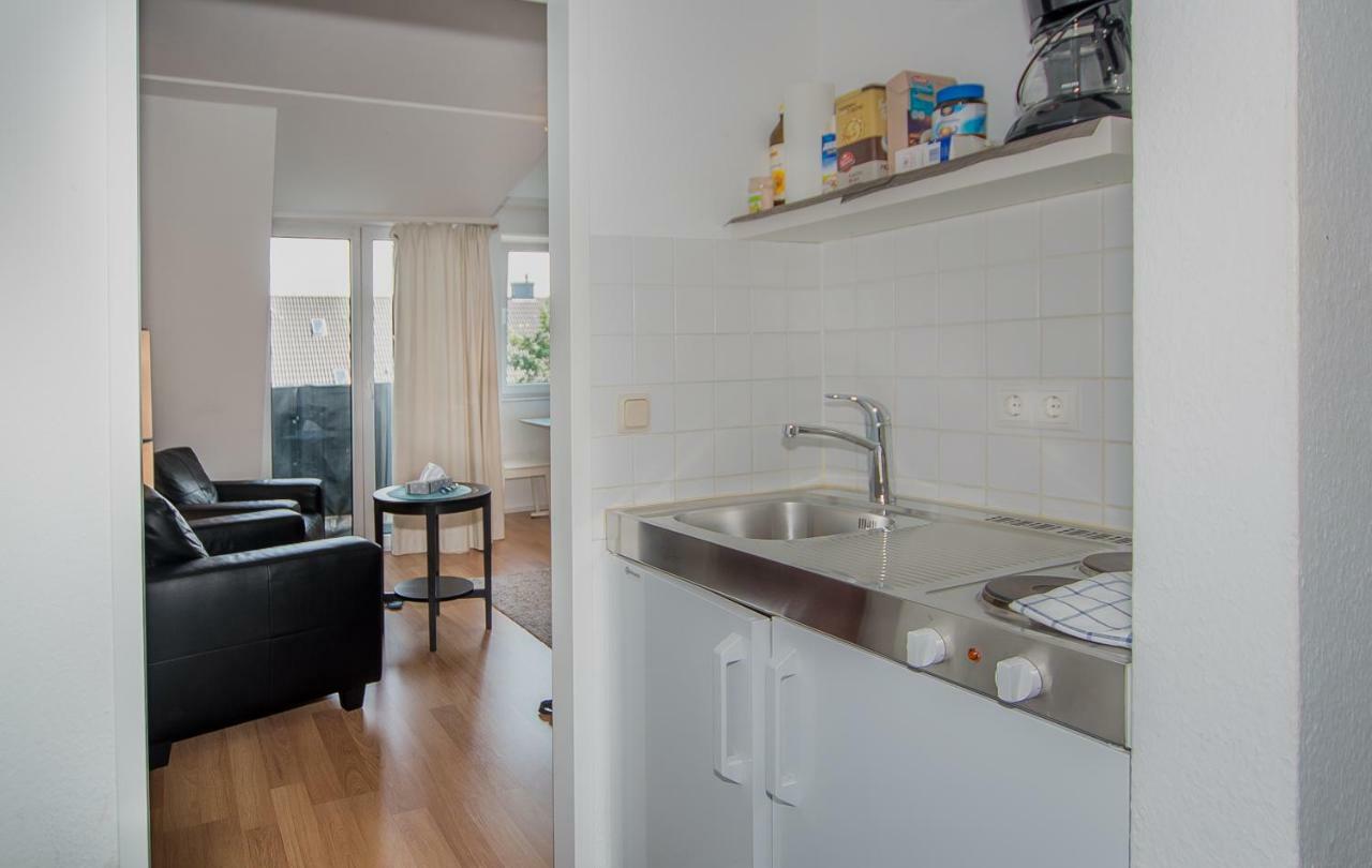 Business & Tourist Apartment Dusseldorf Exterior photo