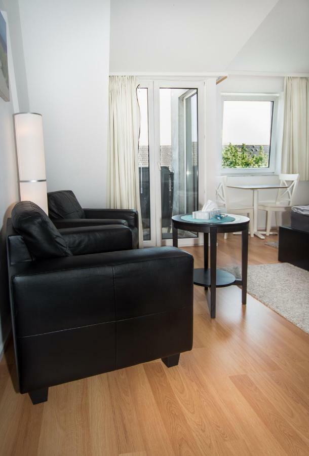 Business & Tourist Apartment Dusseldorf Exterior photo