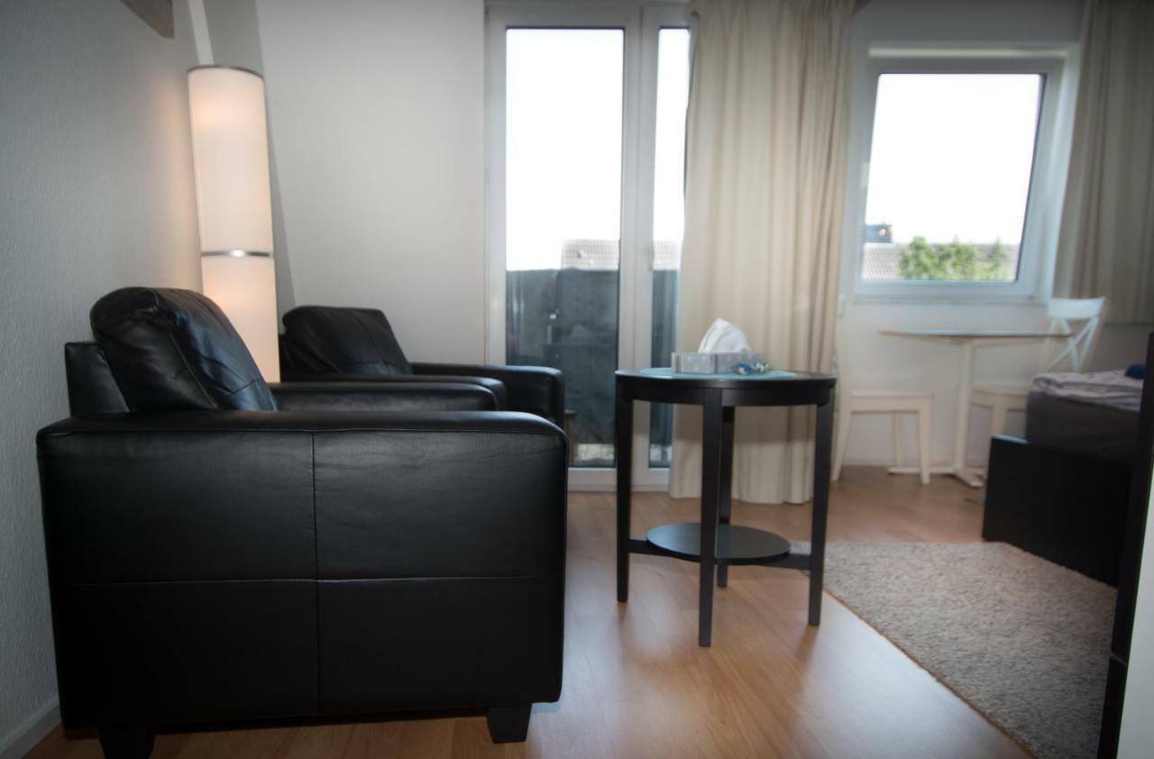 Business & Tourist Apartment Dusseldorf Exterior photo